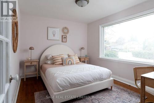 149 Glenwood Crescent, Toronto, ON - Indoor Photo Showing Bedroom