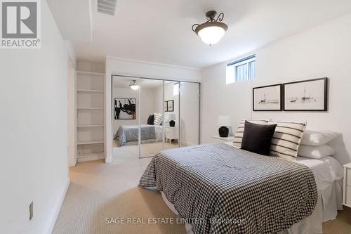 149 Glenwood Crescent, Toronto, ON - Indoor Photo Showing Bedroom