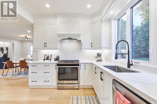 64 Bradley Boulevard, Clarington, ON - Indoor Photo Showing Kitchen With Stainless Steel Kitchen With Upgraded Kitchen