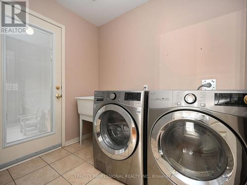 44 Conklin Drive, Brampton, ON - Indoor Photo Showing Laundry Room