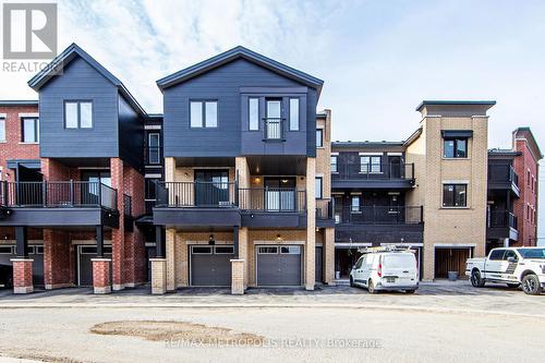 3287 Sixth Line, Oakville, ON - Outdoor With Balcony With Facade