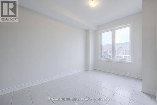 3287 Sixth Line, Oakville, ON - Indoor Photo Showing Other Room