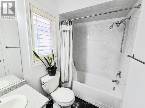 46 Versailles Crescent, Brampton, ON - Indoor Photo Showing Bathroom