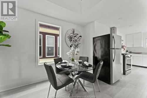 1412 Lincoln Road, Windsor, ON - Indoor Photo Showing Dining Room