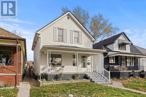 1412 Lincoln Road, Windsor, ON - Outdoor With Deck Patio Veranda With Facade