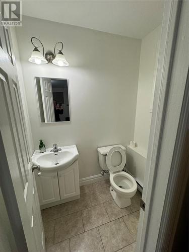 265 Canada Drive, St. John'S, NL - Indoor Photo Showing Bathroom