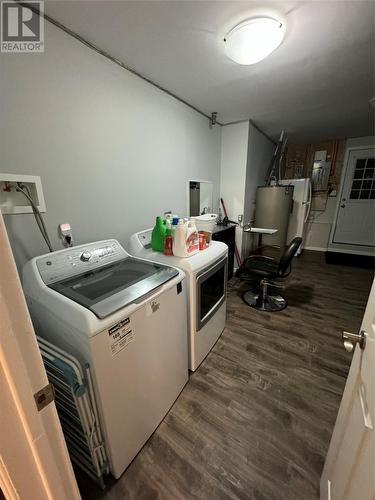 265 Canada Drive, St. John'S, NL - Indoor Photo Showing Laundry Room