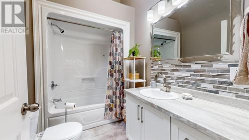 11 Mullock Street, St. John'S, NL - Indoor Photo Showing Bathroom