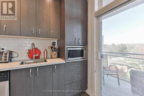 418 - 457 Plains Road E, Burlington, ON - Indoor Photo Showing Kitchen