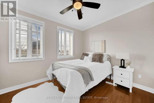 8 - 275 Van Dusen Boulevard, Toronto, ON - Indoor Photo Showing Bedroom