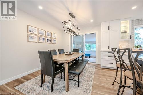 556 Sprucehill Avenue, Waterloo, ON - Indoor Photo Showing Dining Room