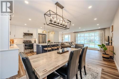 556 Sprucehill Avenue, Waterloo, ON - Indoor Photo Showing Dining Room