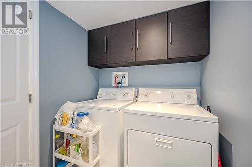 556 Sprucehill Avenue, Waterloo, ON - Indoor Photo Showing Laundry Room