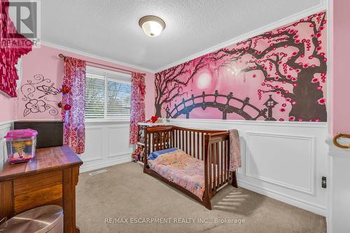 11 Westlake Lane, St. Catharines, ON - Indoor Photo Showing Bedroom