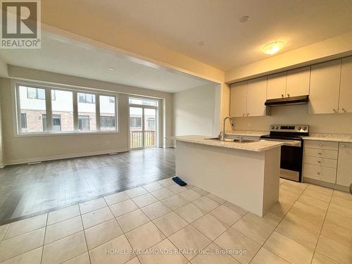 176 Eastbridge Avenue, Welland, ON - Indoor Photo Showing Kitchen