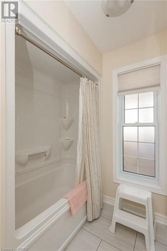 563 Galt Street, North Bay, ON - Indoor Photo Showing Bathroom