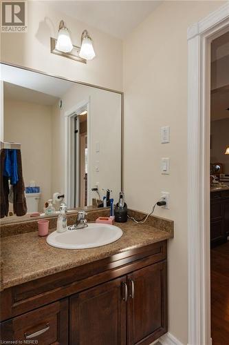 563 Galt Street, North Bay, ON - Indoor Photo Showing Bathroom