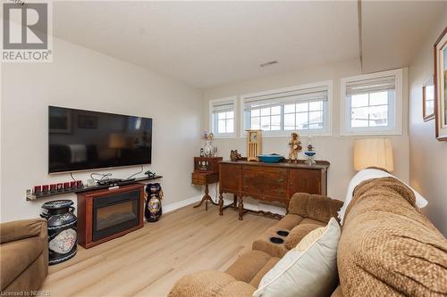 563 Galt Street, North Bay, ON - Indoor Photo Showing Living Room