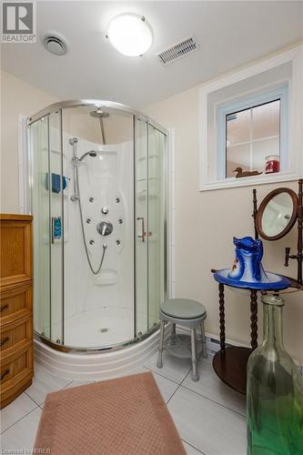 563 Galt Street, North Bay, ON - Indoor Photo Showing Bathroom