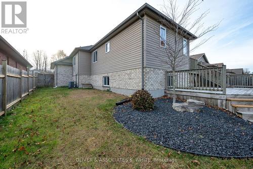 85 Ridge Street, Strathroy-Caradoc (Sw), ON - Outdoor With Deck Patio Veranda