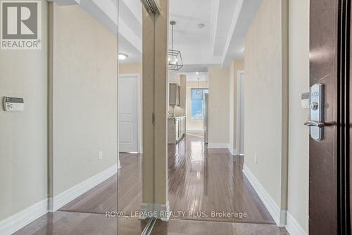 4703 - 35 Balmuto Street, Toronto, ON - Indoor Photo Showing Other Room