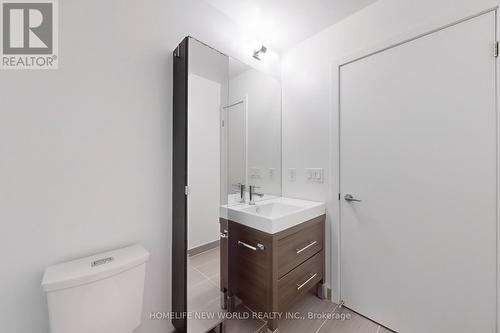 2201 - 70 Forest Manor Road, Toronto, ON - Indoor Photo Showing Bathroom