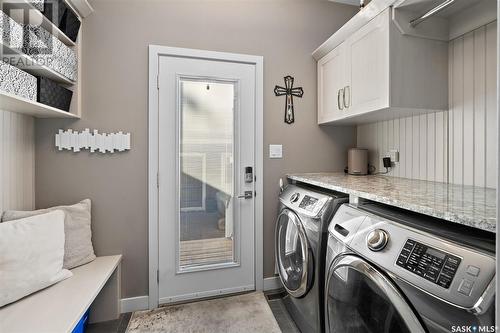 308A Willow Street E, Saskatoon, SK - Indoor Photo Showing Laundry Room