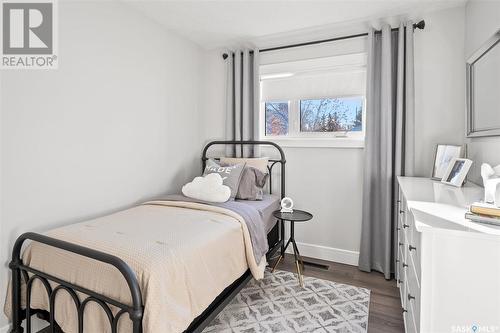 19 Cantlon Crescent, Saskatoon, SK - Indoor Photo Showing Bedroom