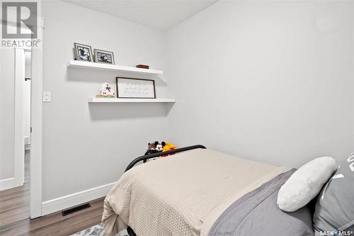 19 Cantlon Crescent, Saskatoon, SK - Indoor Photo Showing Bedroom