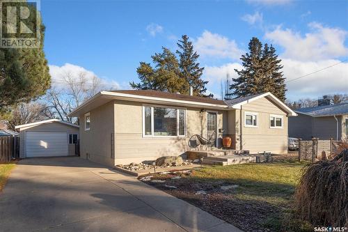 19 Cantlon Crescent, Saskatoon, SK - Outdoor