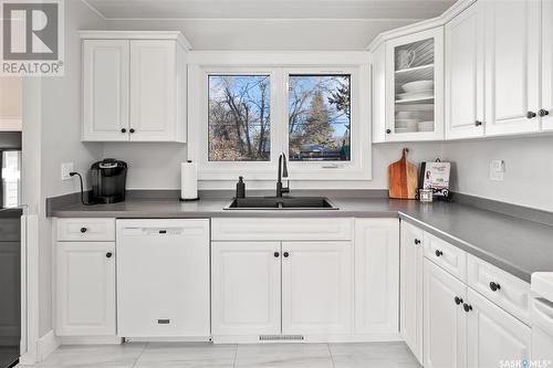 19 Cantlon Crescent, Saskatoon, SK - Indoor Photo Showing Kitchen With Double Sink