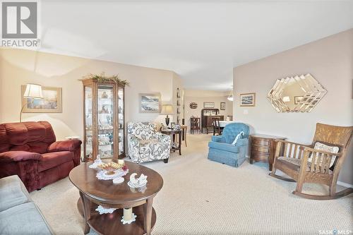 102 314 Nelson Road, Saskatoon, SK - Indoor Photo Showing Living Room