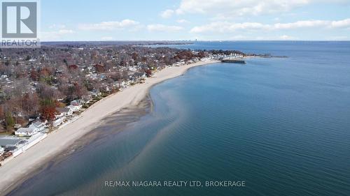 4349 Erie Road, Fort Erie (337 - Crystal Beach), ON - Outdoor With Body Of Water With View