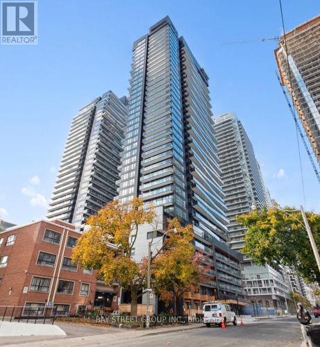 605 - 127 Broadway Avenue, Toronto, ON - Outdoor With Facade