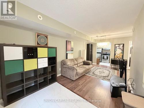 621 - 96 Strachan Avenue, Toronto, ON - Indoor Photo Showing Living Room