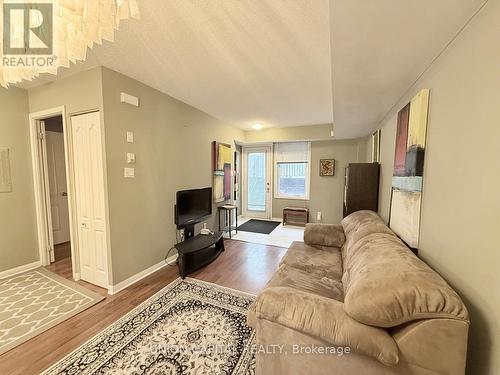 621 - 96 Strachan Avenue, Toronto, ON - Indoor Photo Showing Living Room