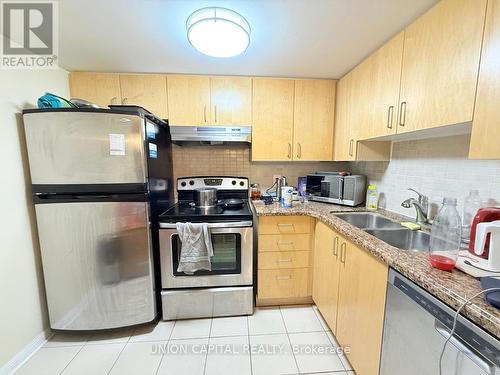 621 - 96 Strachan Avenue, Toronto, ON - Indoor Photo Showing Kitchen With Stainless Steel Kitchen With Double Sink