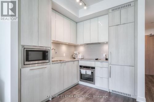 1510 - 125 Blue Jays Way, Toronto, ON - Indoor Photo Showing Kitchen