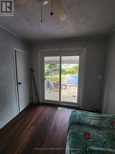 390 Gibbons Street, Oshawa, ON - Indoor Photo Showing Bedroom