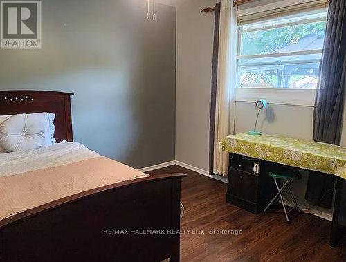 390 Gibbons Street, Oshawa, ON - Indoor Photo Showing Bedroom