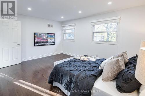 15 Dewitt Court, Markham, ON - Indoor Photo Showing Bedroom