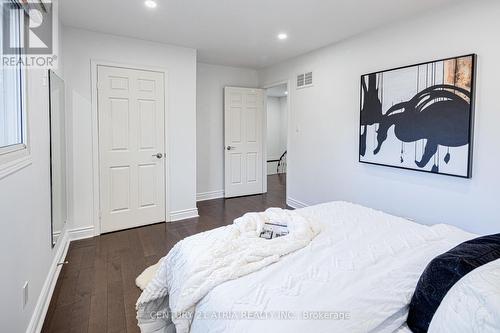 15 Dewitt Court, Markham, ON - Indoor Photo Showing Bedroom