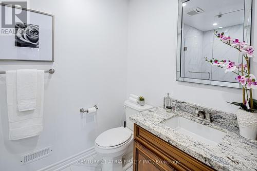 15 Dewitt Court, Markham, ON - Indoor Photo Showing Bathroom