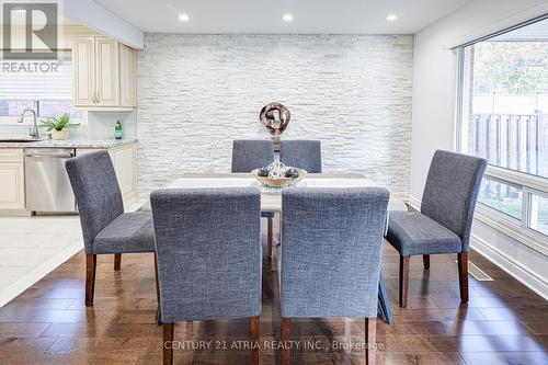 15 Dewitt Court, Markham, ON - Indoor Photo Showing Dining Room