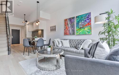 110 - 35 Wabash Avenue, Toronto, ON - Indoor Photo Showing Living Room