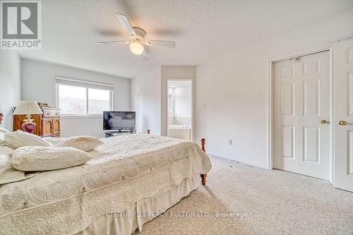 1419 Spring Garden Court, Mississauga, ON - Indoor Photo Showing Bedroom