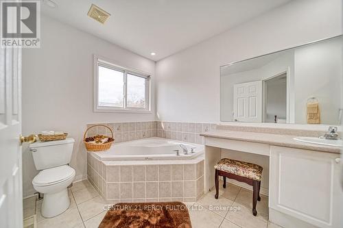 1419 Spring Garden Court, Mississauga, ON - Indoor Photo Showing Bathroom