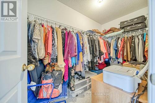 1419 Spring Garden Court, Mississauga, ON - Indoor With Storage