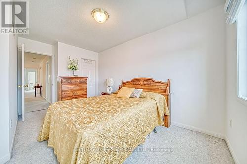 1419 Spring Garden Court, Mississauga, ON - Indoor Photo Showing Bedroom