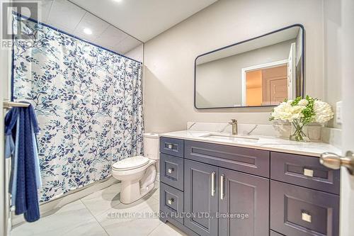 1419 Spring Garden Court, Mississauga, ON - Indoor Photo Showing Bathroom